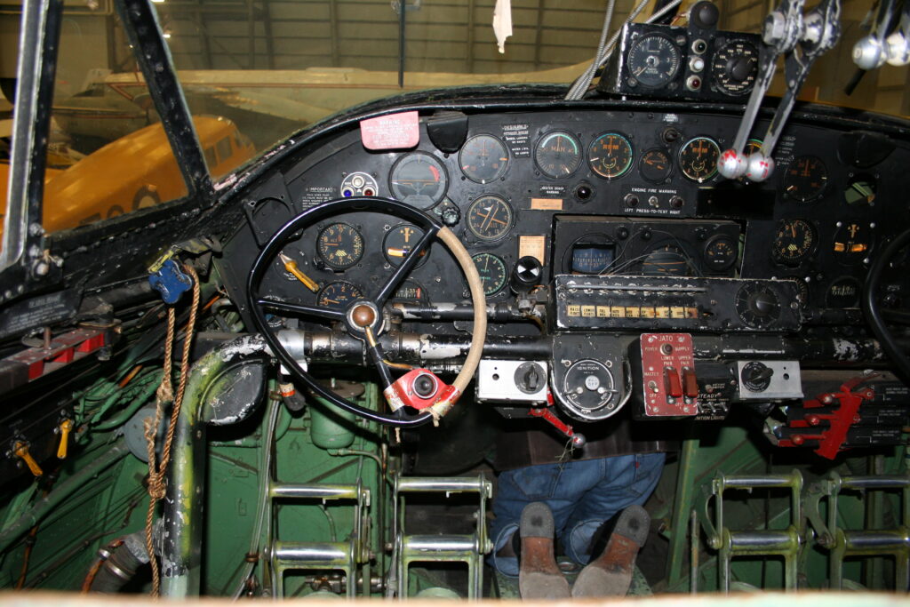 Volant de commande du pilote du Canso