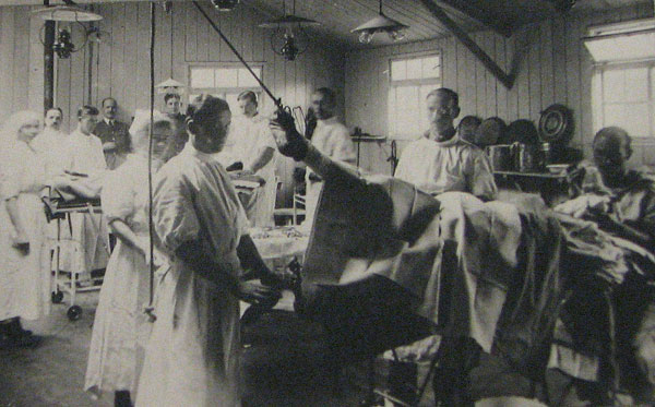 Chirurgie au front