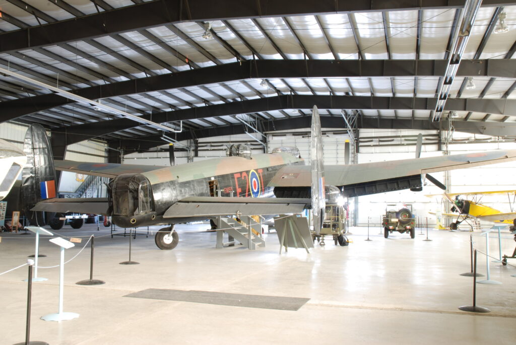 Vue de l&#039;arrière d&#039;un bombardier Avro Lancaster