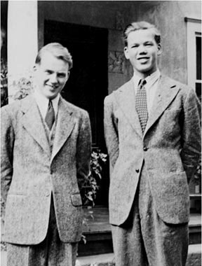 Robert Gray and brother