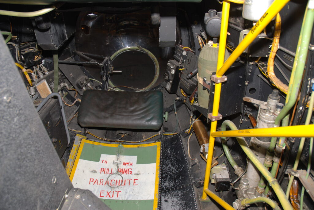 Poste de viseur de lance-bombes d&#039;un Lancaster
